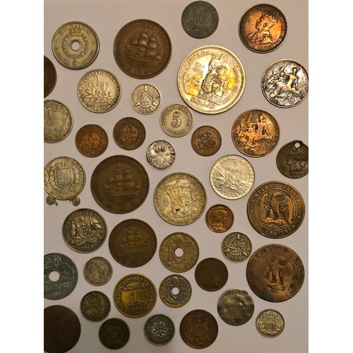 134 - Mixed 19th century and later coins of the world to include, British pre 1946 Threepence, Australia 1... 