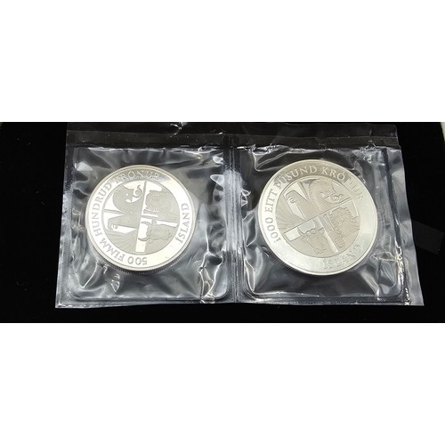 54 - 1975 Iceland Silver Two-Coin Set Celebrating 1100 Years of Iceland - to include a silver 500 and 100... 