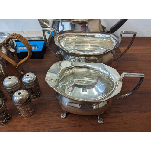 466 - Silver plate and EPNS tableware to include teapots, salts, a wine/bottle coaster and other items Loc... 