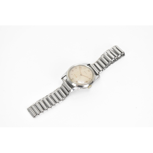 24 - A Zenith, manual wind, gents, stainless steel wristwatch, circa 1940s, the silvered dial having Arab... 