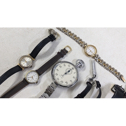 268 - Mixed watches to include a ladies Seiko sapphire watch, Smith top watch and others
Location CAB/A2B
... 