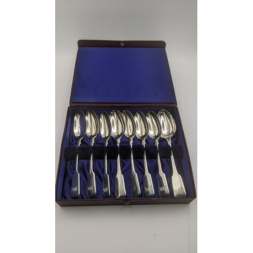 187 - Eight silver fiddle pattern tea spoons, five hallmarked London 1865, along with other dates in a fit... 