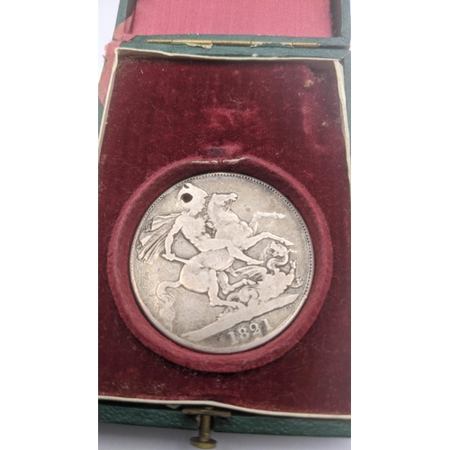 190 - A mixed lot of silver, silver plate to include an 1821 King George IV silver crown in a fitted case ... 