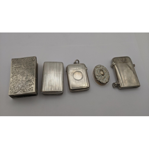 135 - Silver to include an engine turned design vesta case, loral engraved matchbox case, snuff box, embos... 