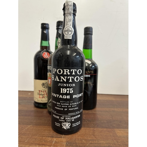 114 - Four bottles of Port to include Porto Santos Junior 1975 vintage
Location:
If there is no condition ... 