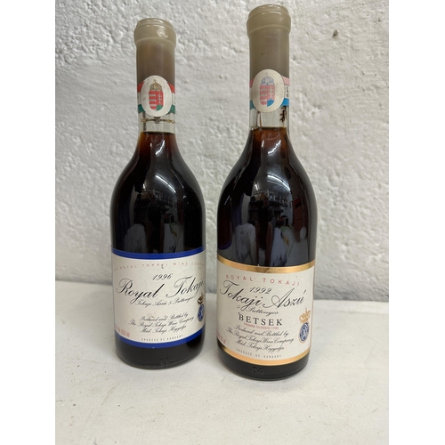 42 - A single bottle of 1996 Royal Tokaji 500ml and a single bottle of Tokaji Aszu Betsek 1992, 500ml
Loc... 