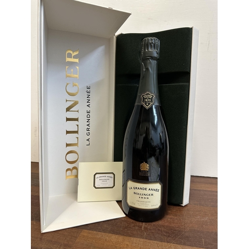 63 - A single bottle of Bollinger Champagne 1999 vintage, 75cl
Location:
If there is no condition report ... 