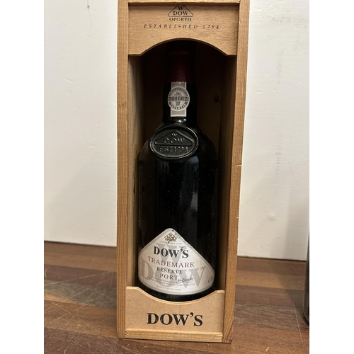 65 - A single wood cased bottle of Dow Port
Location:
If there is no condition report shown, please reque... 