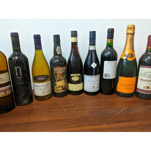 127 - Fifteen bottles of red and white wine, 70cl to include VE Day, Neblina, Tarragon, Port a bottle of V... 