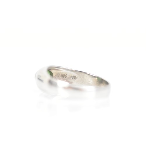 253 - An 18ct white gold jade ring, with a certificate of guarantee stating the jade 1.08cts, stamped 750,... 