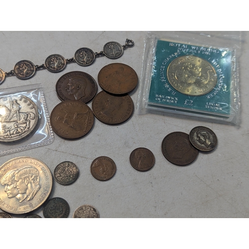 28 - A mixed collection of British coins to include an 1836 William IV fourpence, along with mixed Victor... 