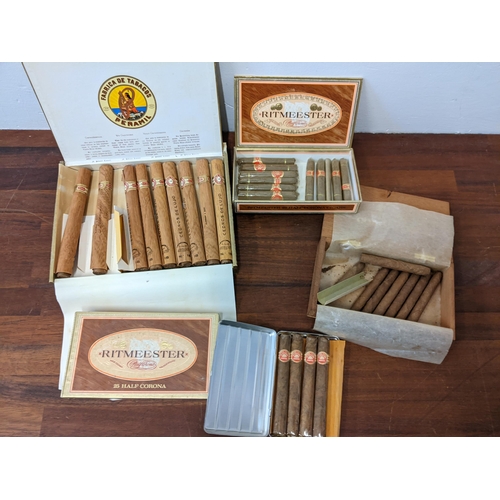 142 - Cigars to include Ritmeester Half Corona 25 sealed, ten H Upman Habana Medias Coronas and four Fo & ... 