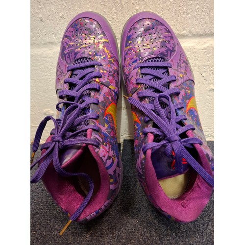 A pair of 2013 gents purple Nike Zoom Kobe 4 Prelude trainers with