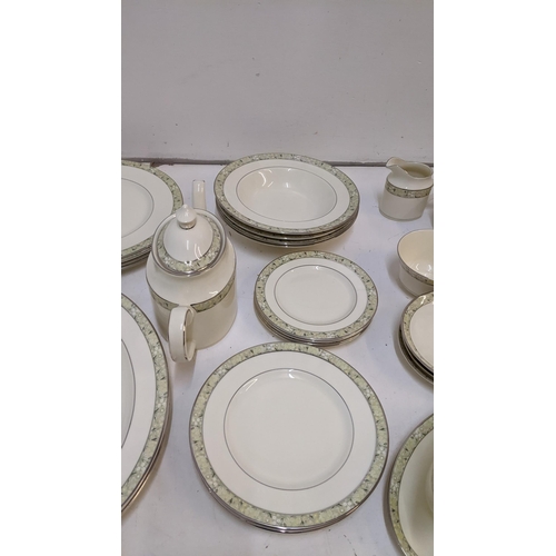 324 - A Minton Wimbledon pattern part dinner service
Location 5.3
If there is no condition report shown, p... 