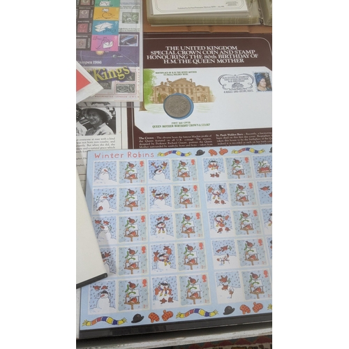 352 - Postage stamps and postcards to include 1st class smilers, first day covers and others
Location: A4B... 