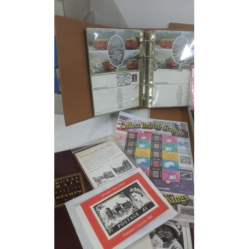 352 - Postage stamps and postcards to include 1st class smilers, first day covers and others
Location: A4B... 