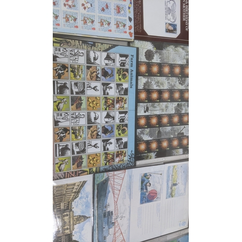 352 - Postage stamps and postcards to include 1st class smilers, first day covers and others
Location: A4B... 