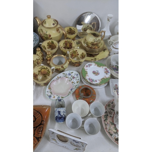 370 - A large mixed lot of pottery and ceramics to include a Belleek vase, pin dish and one other, Villero... 