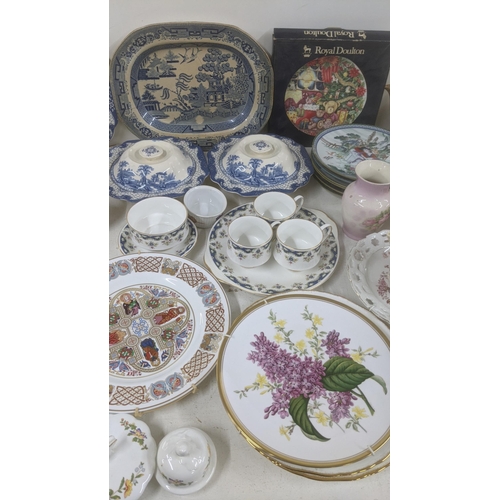 370 - A large mixed lot of pottery and ceramics to include a Belleek vase, pin dish and one other, Villero... 