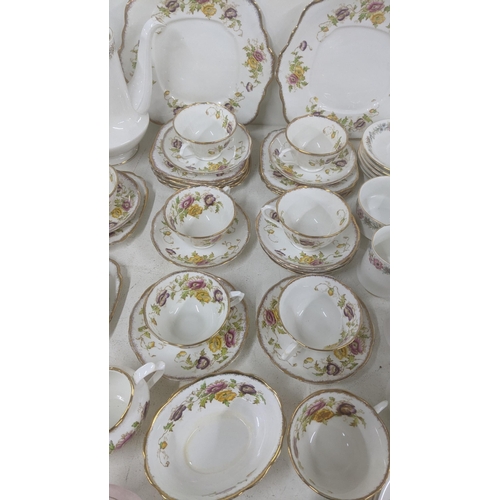 43 - Mixed ceramics to include a Royal Albert part tea service to include cups and saucers and side plate... 