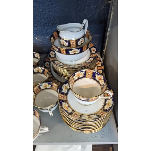 386 - A Royal Albert Imari 'Heirloom' pattern china tea service
Location: S-3
If there is no condition rep... 