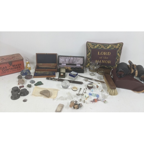 512 - A mixed lot to include W.H Harling London drawing instruments, mixed semi precious stones, trinkets,... 