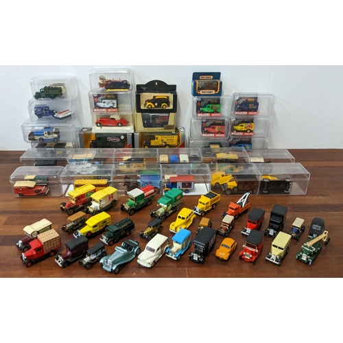 440 - A collection of diecast model vehicles to include boxed Corgi Classics No.929 and 932, various Lledo... 