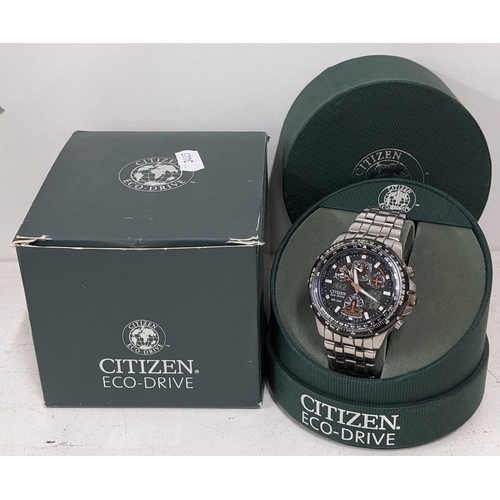 302 - A boxed Citizen Eco-Drive WR200 Radio controlled gents chronograph wristwatch
Location: cab
If there... 