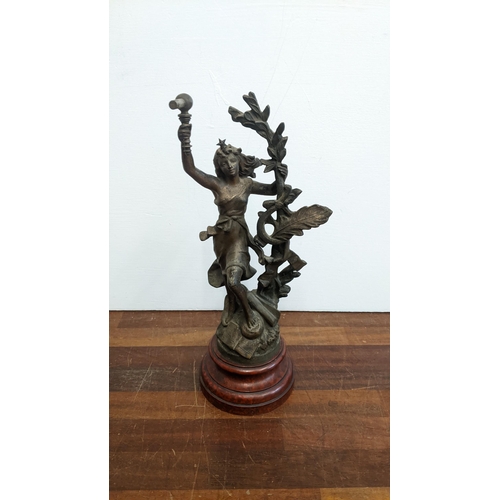 430 - A late 19th century spelter mystery clock Location: 3.1
If there is no condition report shown, pleas... 