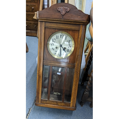 532 - An early 20th century 8 day wall hanging clock
Location: A4M
If there is no condition report shown, ... 