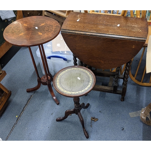 533 - Mixed furniture to include a 1930s barley twist table and two occasional tables
Location: A2B
If the... 