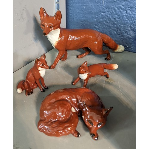 536 - Four Beswick foxes to include a large standing fox, a curled fox and two others
Location: 3.2
If the... 