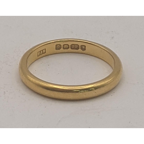 39 - A 22ct yellow gold wedding band size Q, 5.1g
Location: RING
If there is no condition report shown, p... 