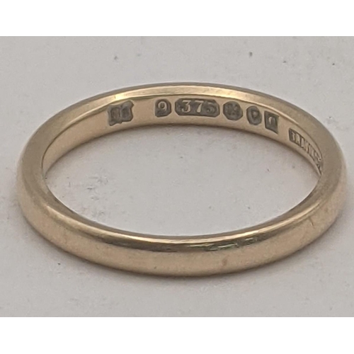 40 - A 9ct yellow gold wedding band. Size M 1/2, 2.5g
Location: RING
If there is no condition report show... 