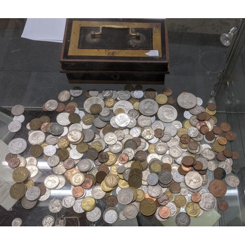 75 - A selection of World coinage to include a 1945 Mercury Dime, 1899 three pence A/f, examples from Fra... 