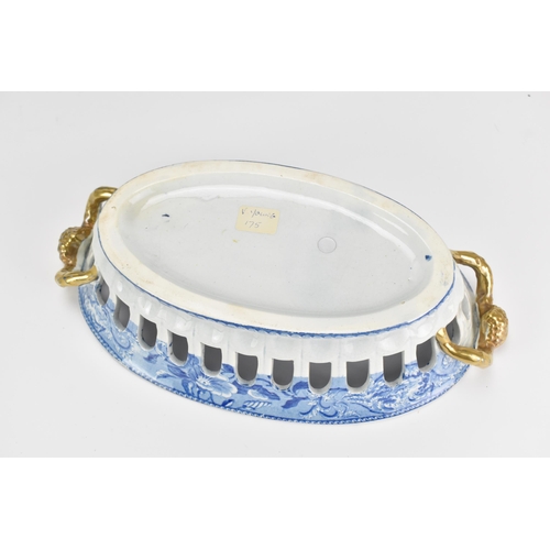 10 - A selection of early 19th century Masons blue and white earthenware, circa 1820, each transfer-print... 