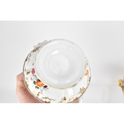 100 - A mixed lot to include an early 19th century Spode porcelain sucrier, pattern number 868, circa 1815... 