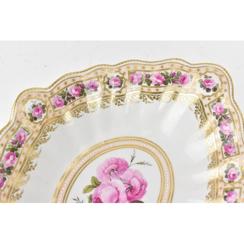 101 - A late 18th century Derby lobed serving dish, circa 1787-90, pattern 129, painted with pink roses re... 