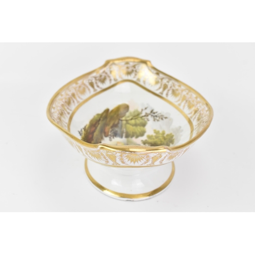 15 - An early 19th century Masons dessert stand or comport, circa 1805-10, bone china, hand-painted with ... 