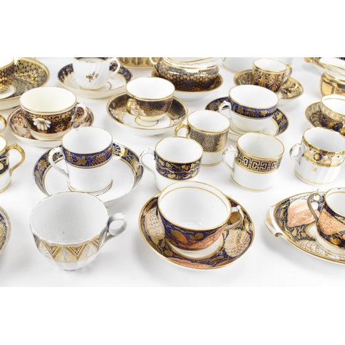 35 - A selection of early 19th century Masons tea ware to include teapots, sugar bowls, creamers, tea cup... 