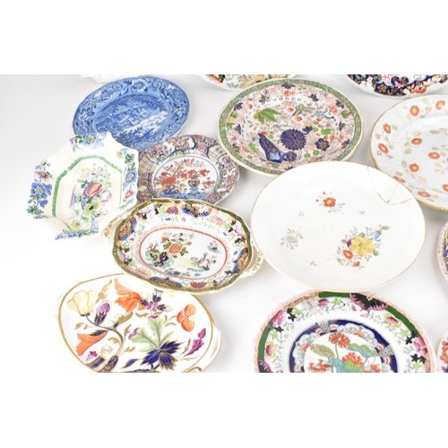 81 - A selection of 19th century Masons ware to include a circa 1820 ironstone moulded dessert plate pain... 