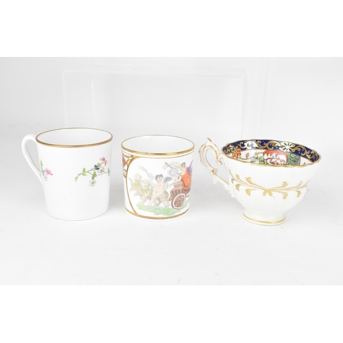 85 - A selection of 19th century Masons tea cups and coffee cans, to include a circa 1808 bone china coff... 