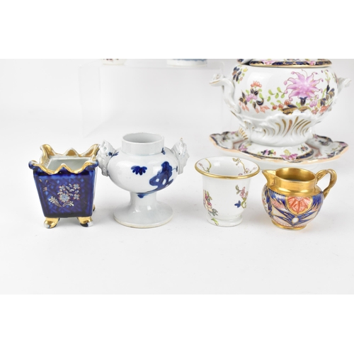 86 - A selection of 19th century Masons ware to include a circa 1820-30 relief moulded ironstone jug, two... 