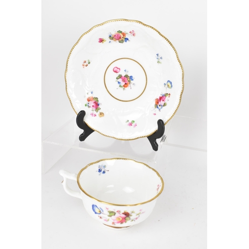 93 - A selection of four 19th century tea cups and matching saucers, to include a circa 1847-50 Chamberla... 