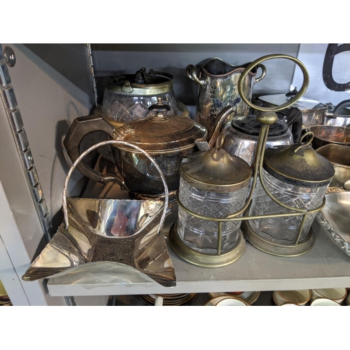 233 - Mixed silver plate and EPNS to include a teapot, mixed cutlery, a bottle holder, a square side dish ... 