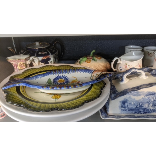 262 - Ceramics and collectables to include Royal Devon porcelain egg holder, Spode blue and white twin han... 