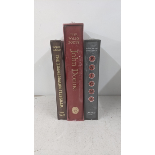 418 - Three unused Folio Society Books to include: John Donne and others
Location: 1-1
If there is no cond... 