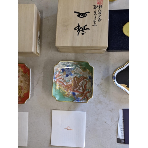 429 - A collection of Japanese ceramics to include three boxed Fukagawa dishes, two boxed Yokohama porcela... 