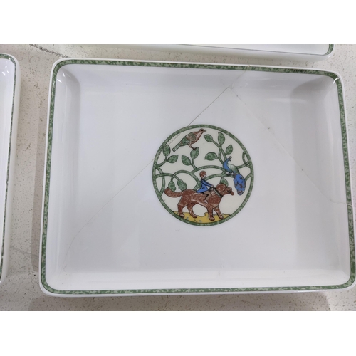 382 - Eight Hermes Early America pattern rectangular porcelain dishes, one A/F Location: 1.5
If there is n... 