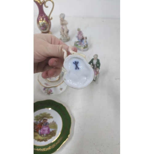 471 - Mixed collectables to include Meissen trinket pot, Capodimonte figures, Limoges small bowl, Royal Cr... 